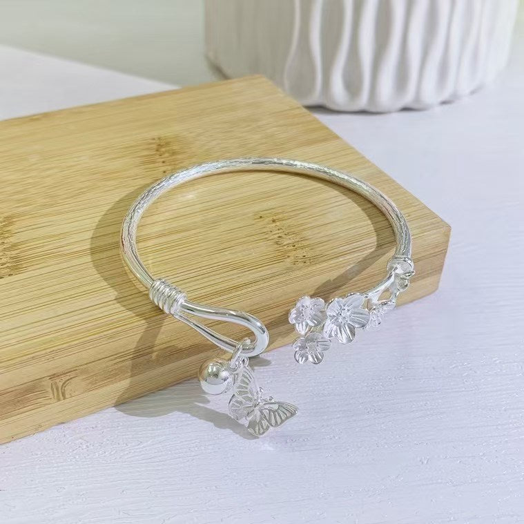 2. Gelang Perak 999 Prosperity Flower 20g dengan Tanda & Sertifikasi S999 2. Prosperity Flower Siver 999 Bangle 20g with S999 Mark & Certification