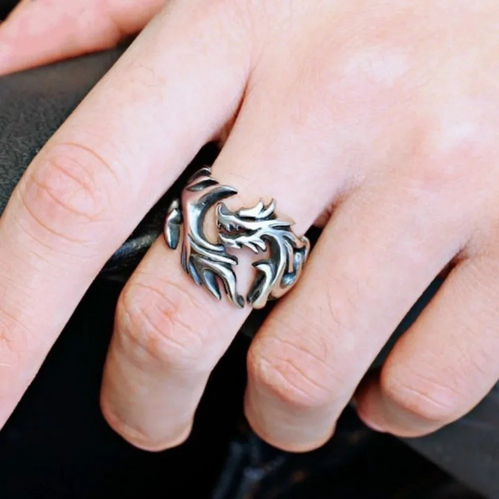 Cincin Naga Stainless Steel Cincin Fashion Unisex yang Dapat Disesuaikan dan Diubah Ukurannya Dragon Stainless Steel Ring Adjustable Resizable Fashion Ring Unisex