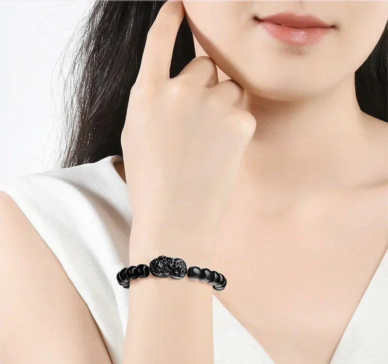 Gelang Giok Hitam Mocui Pixiu Burma Myanmar Jadeite Jade 10mm Black Jade Mocui Pixiu Burma Myanma Jadeite Jade Bracelets 10mm