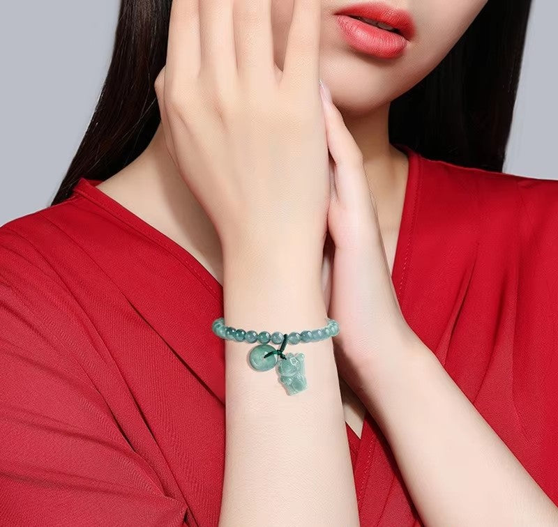 Gelang Giok Guatemala dengan Dekorasi Indah, Giok Jadeite Asli Grade A 6,5mm Guatemala Jade Bracelet With Beautiful Decoration Original Jadeite Jade Grade A 6.5mm