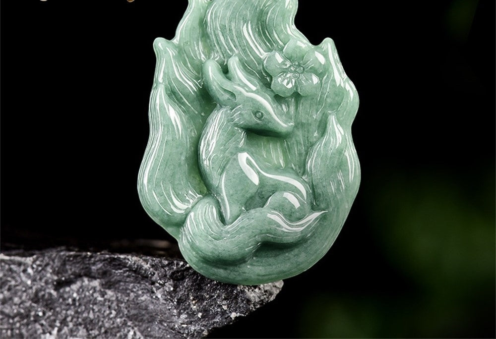 Kalung Liontin Kecantikan Rubah Sembilan Ekor Jadeite Jade Guatemala Tipe A Nine Tail Fox Beauty Necklace Pendant Jadeite Jade Guatemala Type A