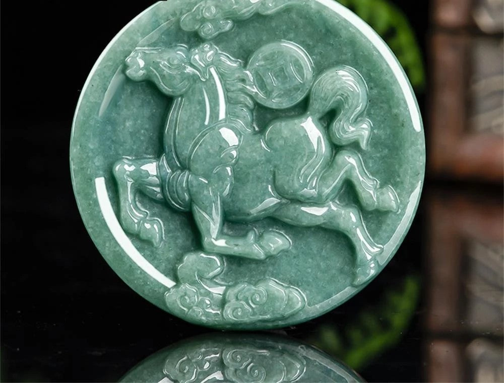 Kalung Liontin Tahun Zodiak Kuda Jadeite Jade Guatemala Tipe A Horse Zodiac Year Necklace Pendant Jadeite Jade Guatemala Type A