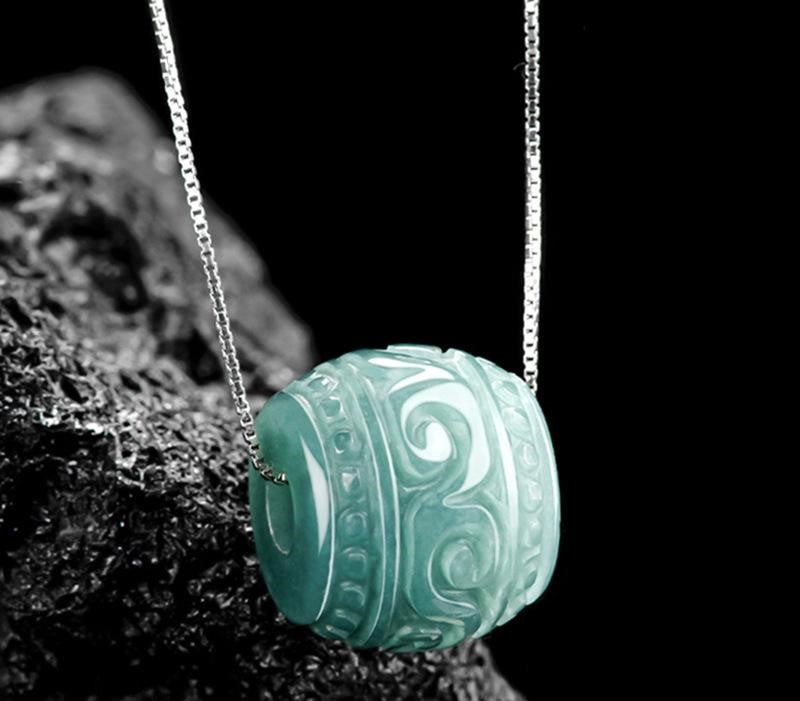 Lulutong Kalung Liontin Jalan Ke Roma Giok Giok Guatemala Tipe A Lulutong The Road To Roma Necklace Pendant Jadeite Jade Guatemala Type A