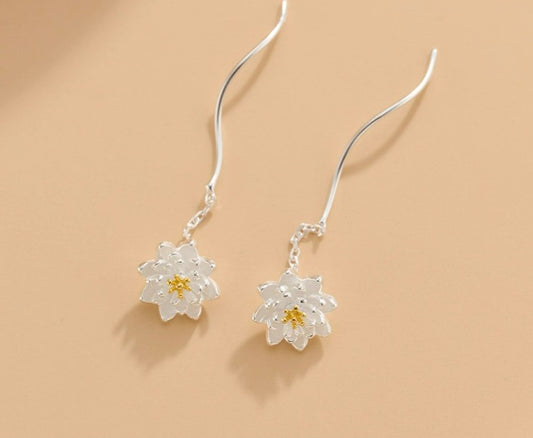 Anting-anting Perak 999 Bunga Melati Garis Anting-anting Fashion Silver 999 Jasmine Flower Earring Lines Fashion Earrings